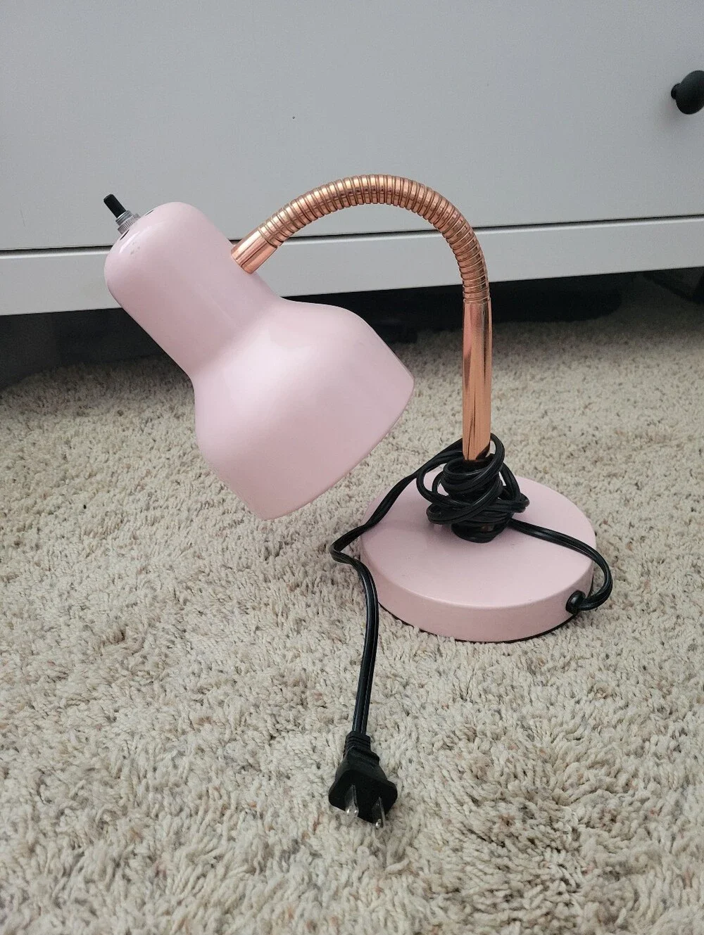 Light Pink Desk Lamp w/ cord